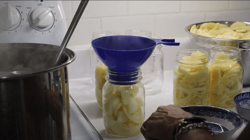 How To Preserve Apples In Jars