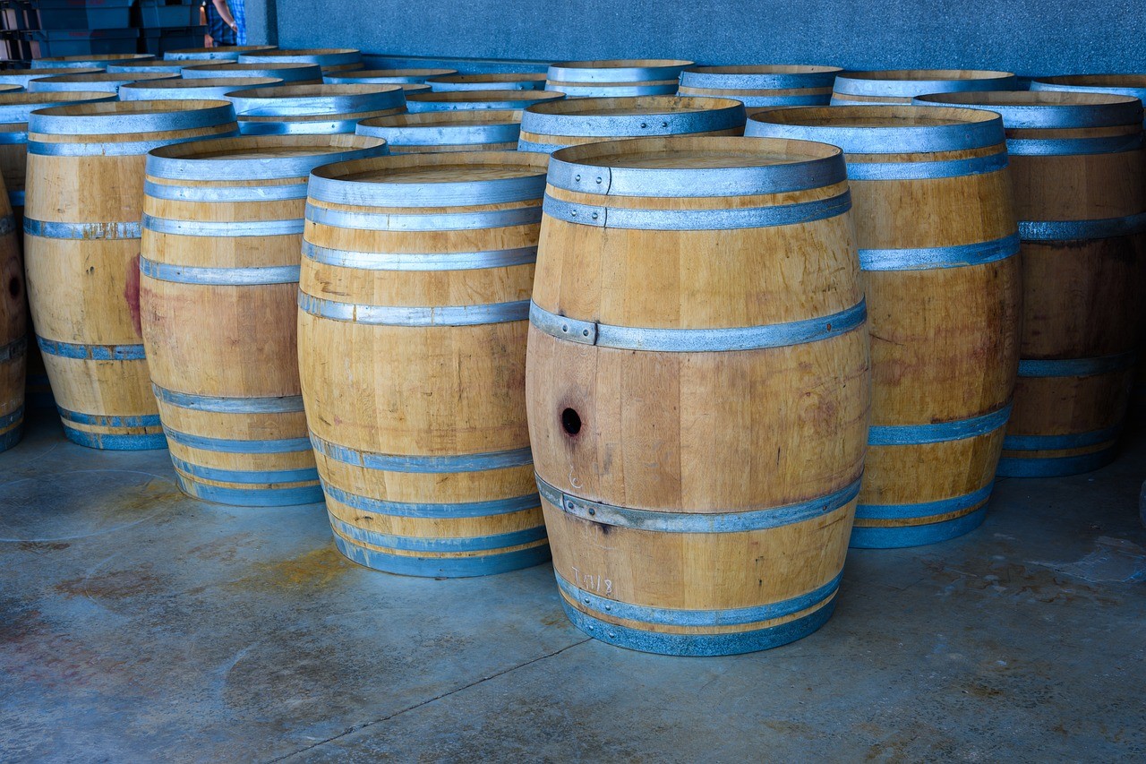 How to Store Apples in a Barrel