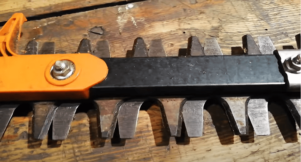 How to Sharpen Hedge Clipper Blades